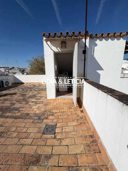 Foto 06e0dab6-ba47-4bfb-b0fd-3531b67256fa. Casa amb aparcament piscina a Centro Alcalá de Guadaira
