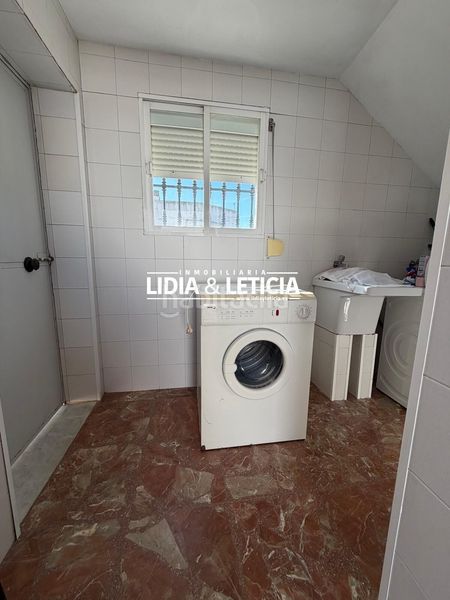 Foto 85bfc7b1-7994-4d69-91f2-92bd7993b6ef. Casa amb aparcament piscina a Centro Alcalá de Guadaira