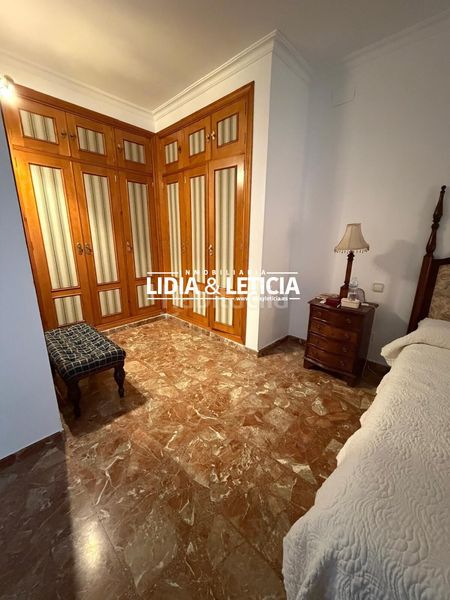 Foto 947dd589-f7cb-4340-b006-756186b23bfb. Casa amb aparcament piscina a Centro Alcalá de Guadaira
