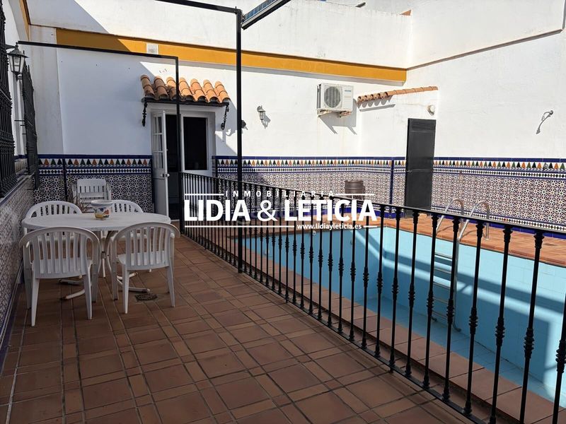 Foto c0898824-884a-4ffc-9d90-b79cc4acc734. Casa amb aparcament piscina a Centro Alcalá de Guadaira