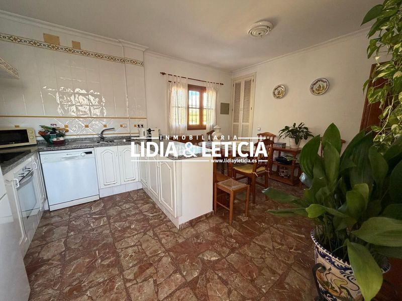 Foto dc7f73db-ae77-482c-89f0-156b74569eaf. Casa amb aparcament piscina a Centro Alcalá de Guadaira