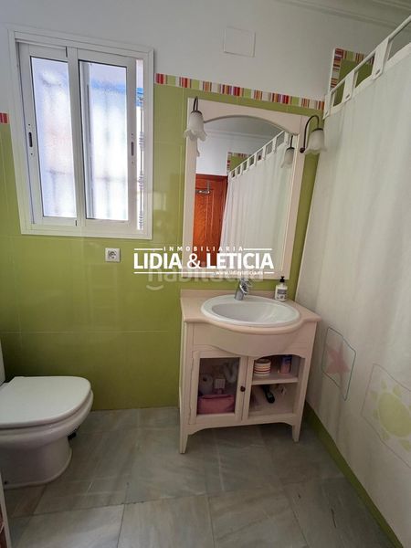 Foto f0dbe171-c321-4544-9464-54c8422b7915. Casa amb aparcament piscina a Centro Alcalá de Guadaira