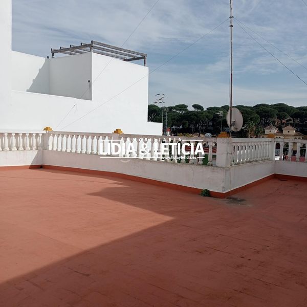 Foto 0c1bb10f-7654-453b-a881-77ea888f28e8. Casa amb aparcament piscina a Oromana Alcalá de Guadaira