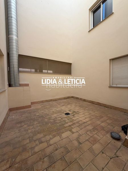 Foto 0248624f-f1c1-4cad-83ae-634720836639. Pis amb aparcament a Centro Alcalá de Guadaira