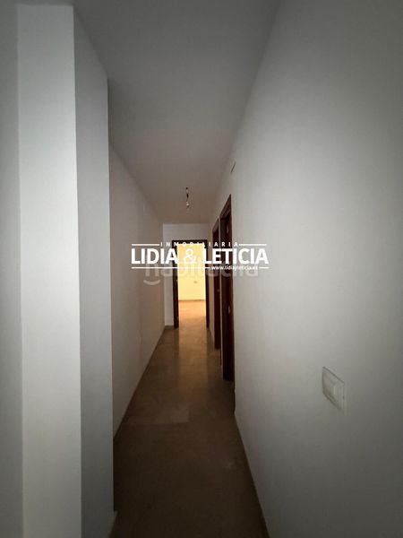 Foto f70465d4-6d17-47ce-b849-f24d796c6e1c. Pis amb aparcament a Centro Alcalá de Guadaira