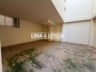 Appartamento in Centro. Espectacular bajo de obra nueva con patio en pleno centro