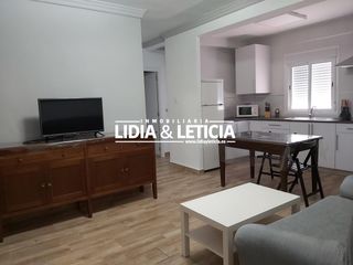 Pis a Centro. Piso semireformado  en zona centro, en alcalá de guadaira