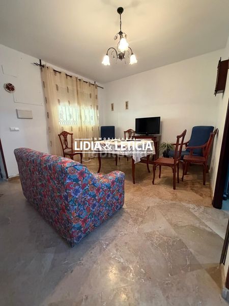 Foto 6a84889d-d1e8-49d4-9726-fb42cae5264d. Casa adossada amb aparcament a Nueva Alcalá Alcalá de Guadaira