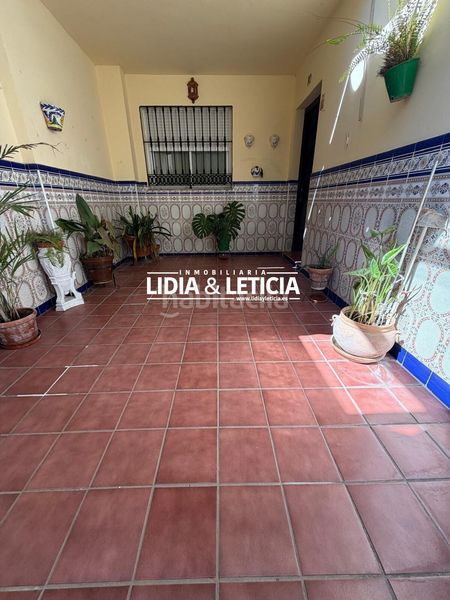 Foto ba31c291-b7ac-4f5c-8056-5d8cbc5afd69. Casa adossada amb aparcament a Nueva Alcalá Alcalá de Guadaira