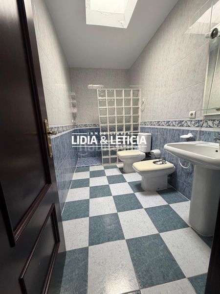 Foto c95698e6-8a28-4f2a-9bcd-908ffaa6ff85. Casa adossada amb aparcament a Nueva Alcalá Alcalá de Guadaira