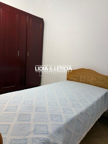 Foto e660ec75-f8f1-4723-850f-18f0dd80c6c9. Casa adossada amb aparcament a Nueva Alcalá Alcalá de Guadaira