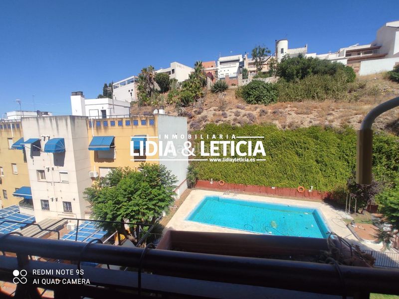 Foto e11c6731-7d2a-4f13-a471-9d6444aaf785. Dúplex amb piscina a Centro Alcalá de Guadaira