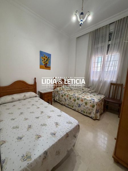 Foto 30d23919-3cbf-494d-9315-65a7ba41a739. Pis amb aparcament a colores - entreparques Sevilla