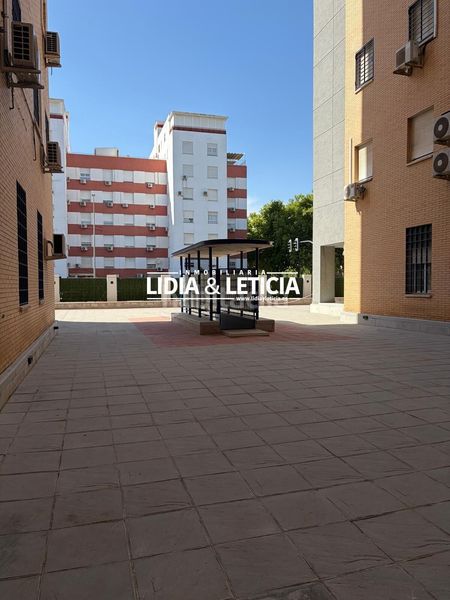Foto 53ffef70-9297-4839-adba-bd3fb090d863. Pis amb aparcament a colores - entreparques Sevilla