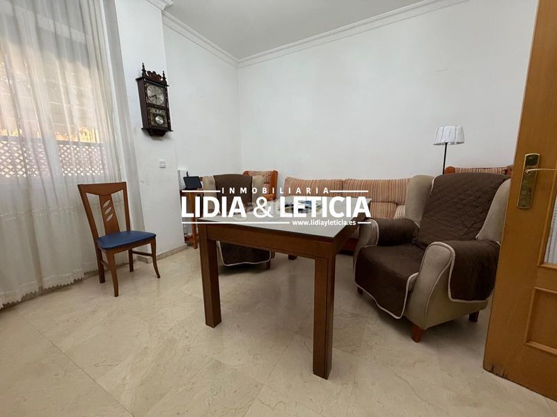 Foto b76f0e22-5b0b-4ed1-b61e-26dbf33727cd. Pis amb aparcament a colores - entreparques Sevilla
