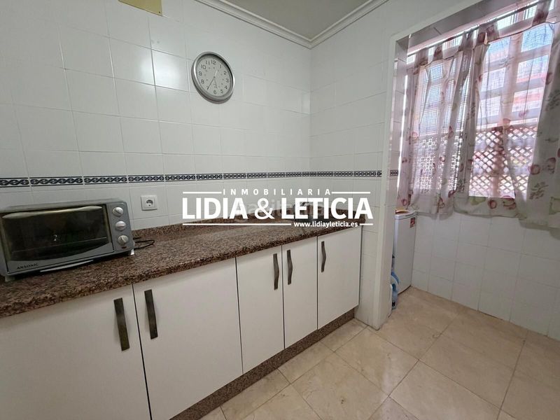 Foto f36efc25-78ac-4fbc-9409-cfea1fd4fa80. Pis amb aparcament a colores - entreparques Sevilla