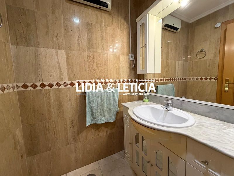 Foto f70edc50-efba-4167-b961-65e1e9c49786. Pis amb aparcament a colores - entreparques Sevilla