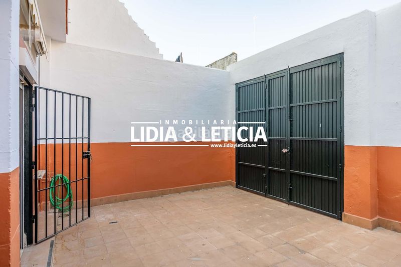 Foto 70b6e96d-8661-48b8-aaf2-5e3642dee51a. Casa amb aparcament a Nueva Alcalá Alcalá de Guadaira