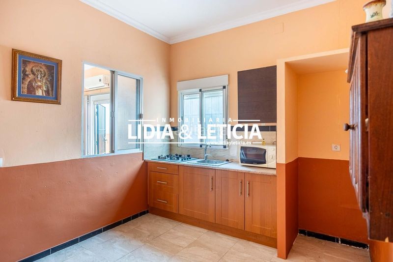 Foto a184dd90-7a67-40e5-a8f6-6da622b06365. Casa amb aparcament a Nueva Alcalá Alcalá de Guadaira