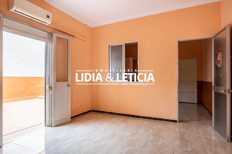 Foto be7bbaea-0391-4e3d-912a-cce490c5fde2. Casa amb aparcament a Nueva Alcalá Alcalá de Guadaira