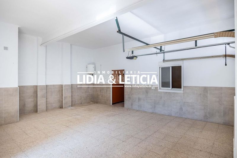 Foto f5223341-5c89-495a-9dd9-bb0133874e70. Casa amb aparcament a Nueva Alcalá Alcalá de Guadaira