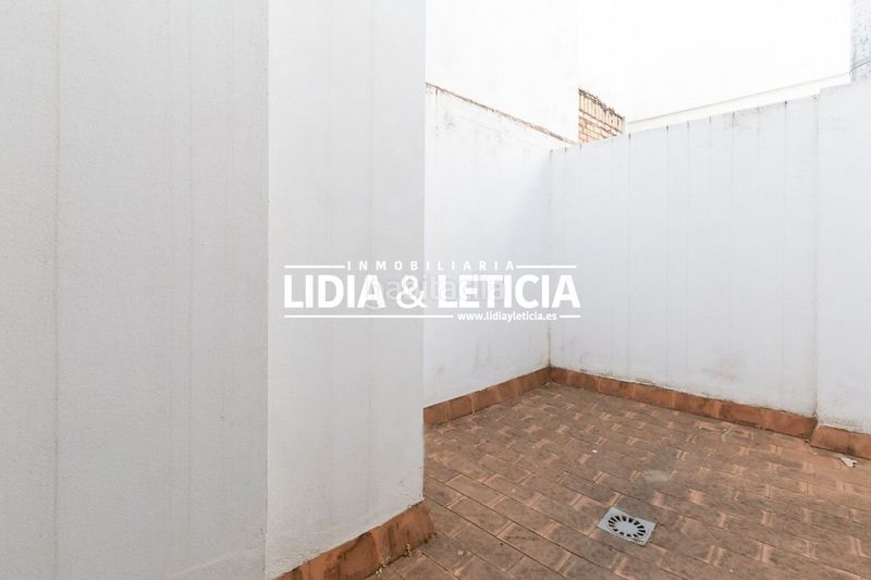 Foto f1643d72-70da-4759-a93f-df287596b61c. Pis amb calefacció a Centro Alcalá de Guadaira
