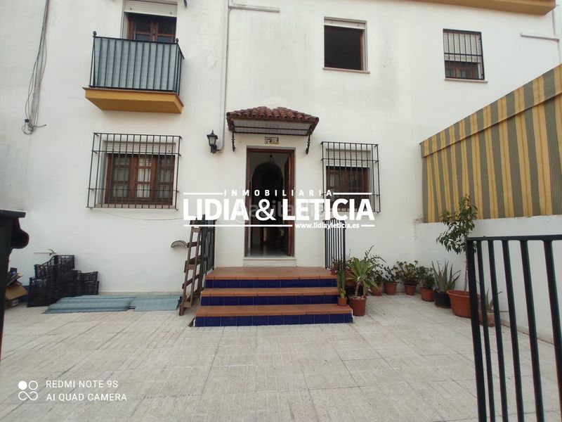 Foto 8c705819-d076-475c-8d5c-d1771a3b3022. Casa amb aparcament a Nueva Alcalá Alcalá de Guadaira