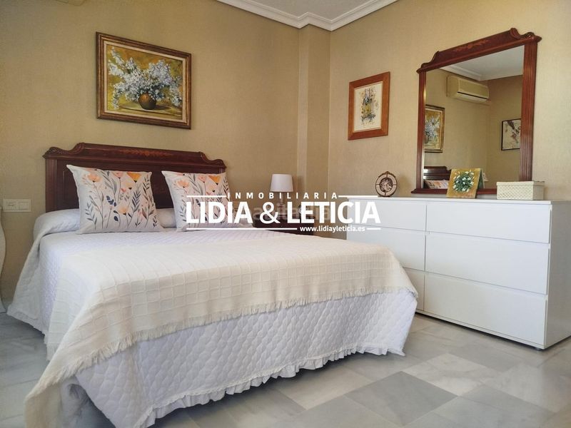 Foto e1142b6d-6f83-473e-ae2c-4184d65cc8aa. Casa amb aparcament a Oromana Alcalá de Guadaira