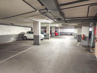 Autoparkplatz in Calle de cuevas 1