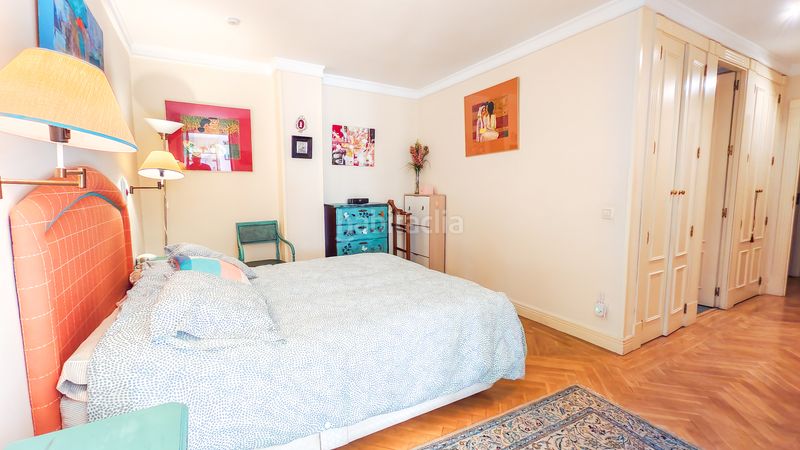 Foto 8434d13e-b4c8-47c1-ad87-46336cae92c8. Pis a calle de las camelias 9 a Palomas Madrid