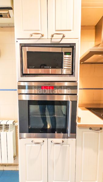 Foto 86600264-36b6-4f73-9bd8-9c4865fc6965. Pis a calle de las camelias 9 a Palomas Madrid