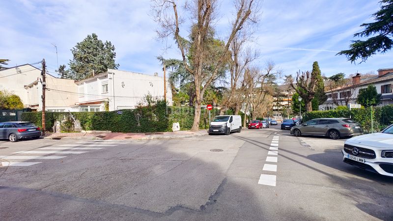 Foto a18e2cb1-8892-4657-b57d-81f74c44dfaf. Pis a calle de las camelias 9 a Palomas Madrid