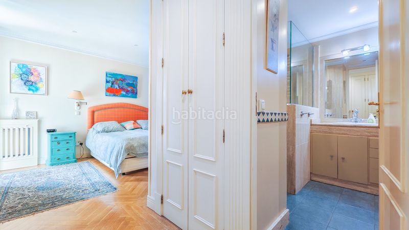 Foto b9367188-8cfd-447d-b569-07bbee7efa57. Pis a calle de las camelias 9 a Palomas Madrid