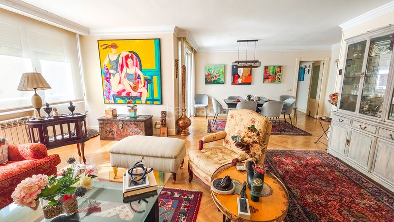 Foto c75d8ebc-ebbf-42f5-99c7-676c53c4773f. Pis a calle de las camelias 9 a Palomas Madrid