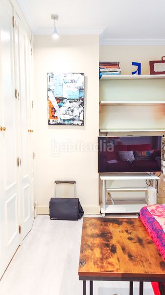 Foto e048d5ef-5d7f-4980-86e6-5e2e64cd12bb. Pis a calle de las camelias 9 a Palomas Madrid