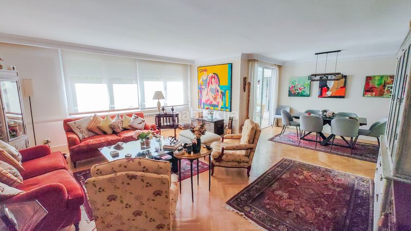 Foto f0279b2f-0545-4288-a087-8edc8d193b99. Pis a calle de las camelias 9 a Palomas Madrid