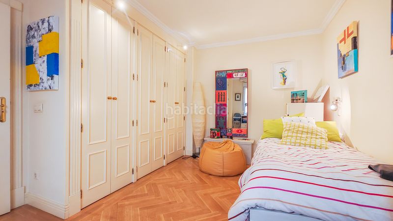 Foto f5db048a-bbaa-46d8-8a11-d93d71e8aa93. Pis a calle de las camelias 9 a Palomas Madrid