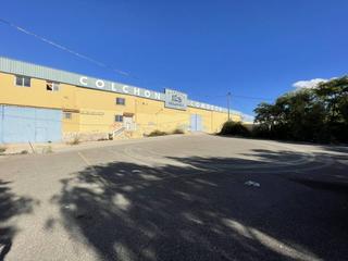 Capannone industriale in Mula. Nave industrial en venta en mula