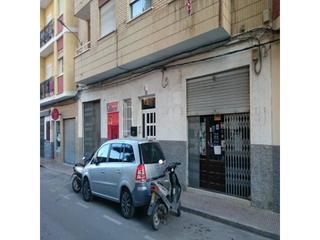 Local Comercial a JUAN VIÑEGLAS