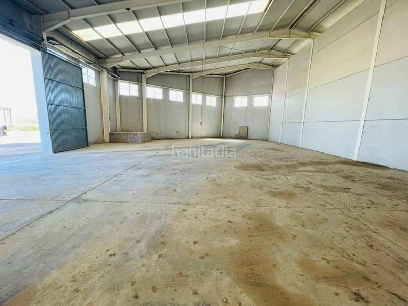 Foto 2c8b1f5e-81b7-418a-a4f8-e89587594134. Bâtiment à usage industriel dans Roldán Torre - Pacheco