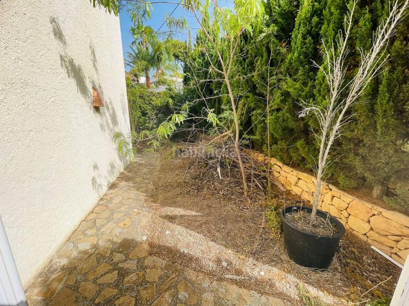 Foto b61fbd2f-d349-465f-954d-3c9bbd9a60a9. Chalet avec chauffage parking piscine dans Altea la vella Altea