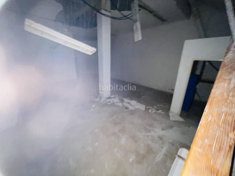 Foto 23d76005-a1d2-4c1f-9be6-f67f3a769933. Local comercial  junto al puerto en Alicante