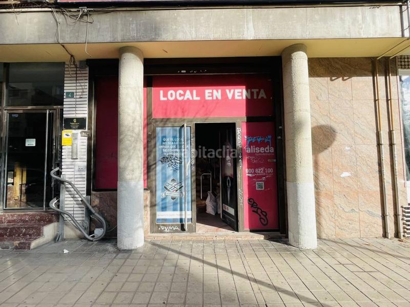 Foto 8386bcd8-43ab-496e-ba14-3f9c293b22ef. Local comercial  junto al puerto en Alicante