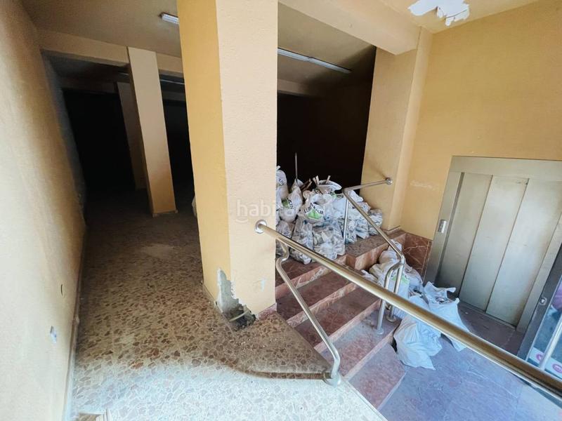 Foto c1dad604-8bc8-4f75-b4b9-55ffb717b9e7. Local comercial  junto al puerto en Alicante