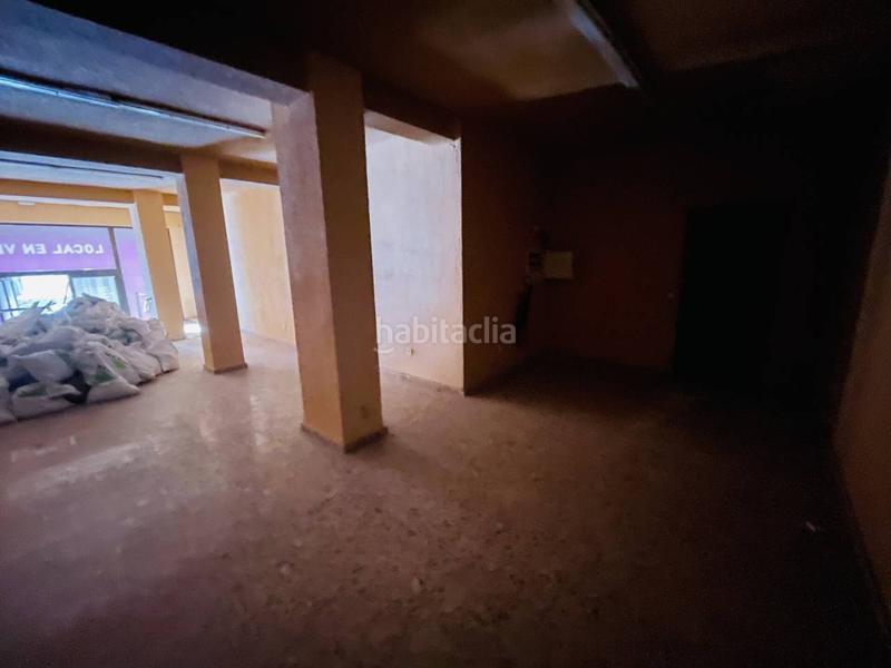 Foto c63c0d16-1319-4238-8c6a-d5a9a056b67e. Local comercial  junto al puerto en Alicante