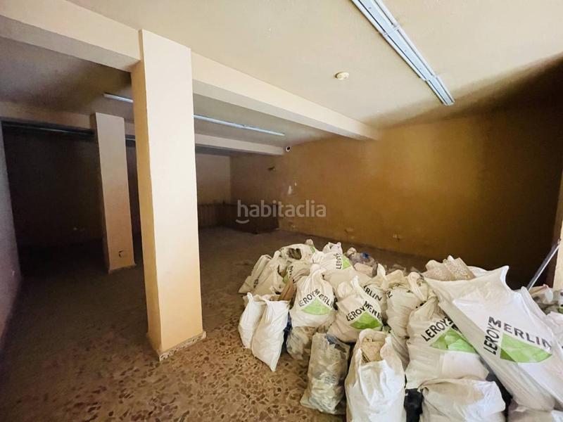Foto f6c6d205-4348-40e4-bc09-e5f816cdfce3. Local comercial  junto al puerto en Alicante