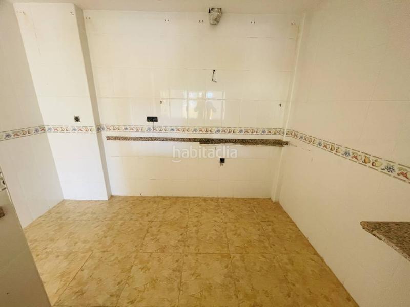 Foto 0c0280e2-d919-4087-8ad5-4cdd8a3c3362. Appartement avec parking piscine dans Torreblanca Torrevieja