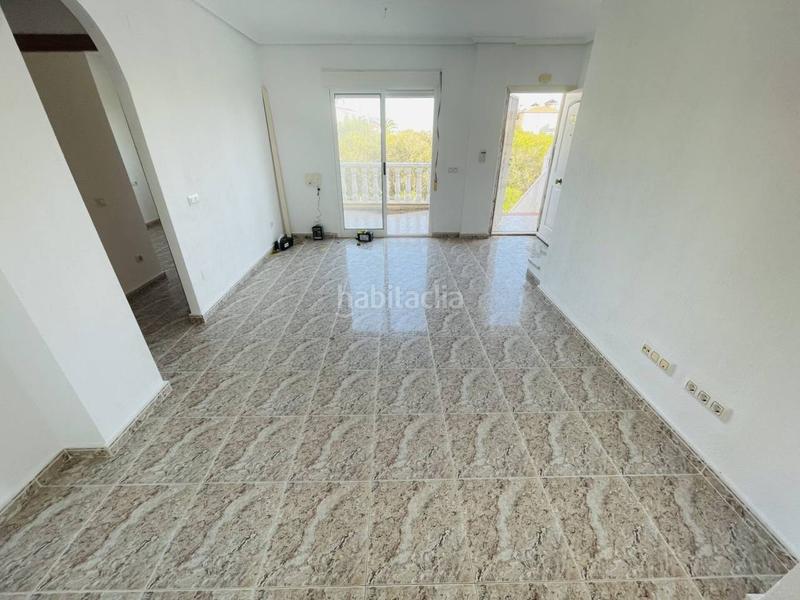 Foto 2dfd3af2-bd42-4ef6-84c3-c6c37ca85b25. Casa con parcheggio in Villamartín-Las Filipinas Orihuela
