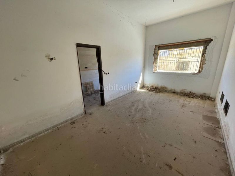 Foto 733a8da3-3029-48b7-96f4-6beaa84d81a4. Edifici a Águilas