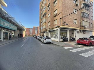 Geschäftsraum  Calle asturias. Oficina en venta en santa maría de gracia
